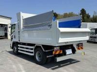 Isuzu Forward 2025