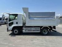 Isuzu Forward 2025