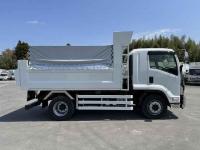 Isuzu Forward 2025