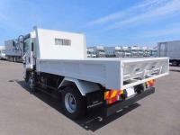 Isuzu Forward 2025