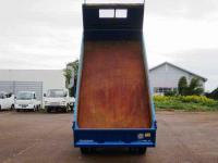 Isuzu ELF 2003