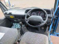 Isuzu ELF 2003