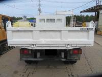 Isuzu ELF 2003
