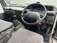 Isuzu ELF 2003