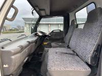 Isuzu ELF 2003