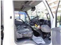 Hino Dutro 2025