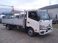 Hino Dutro 2025
