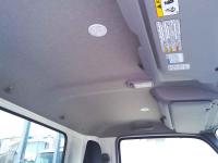 Hino Dutro 2025