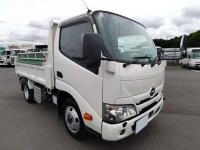 Hino Dutro 2024