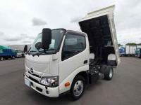 Hino Dutro 2024
