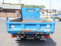 Hino Dutro 2021