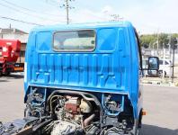 Hino Dutro 2021