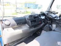 Hino Dutro 2021