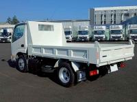 Hino Dutro 2024