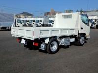 Hino Dutro 2024