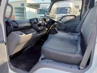 Hino Dutro 2024