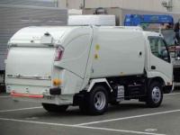 Hino Dutro 2025