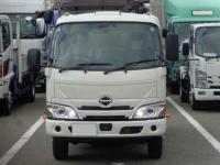 Hino Dutro 2025