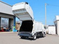 Mitsubishi Canter 2025