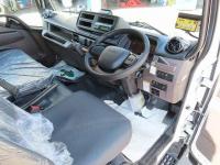 Mitsubishi Canter 2025