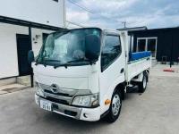 Hino Dutro 2021