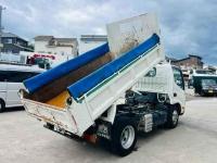 Hino Dutro 2021
