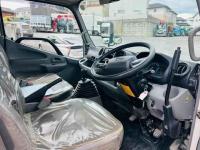 Hino Dutro 2021