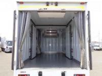 Isuzu ELF 2021