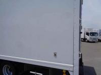 Isuzu ELF 2021