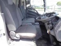 Isuzu ELF 2021