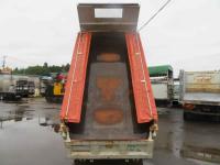 Isuzu ELF 2013