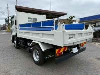Isuzu Forward 2025