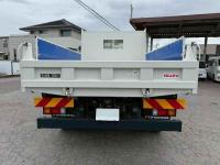 Isuzu Forward 2025