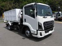 Isuzu Forward 2025