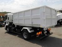 Isuzu Forward 2025