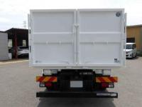 Isuzu Forward 2025