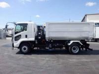 Isuzu Forward 2025