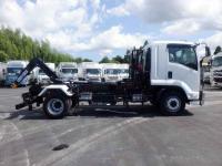 Isuzu Forward 2025