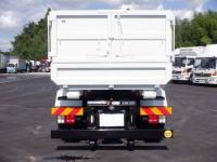 Isuzu Forward 2025