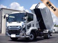 Isuzu Forward 2025