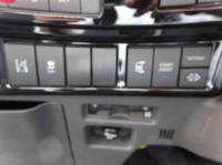 Isuzu ELF 2025
