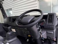 Isuzu ELF 2025