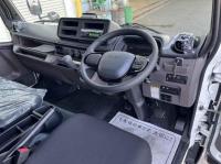 Mitsubishi Canter 2025