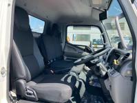 Mitsubishi Canter 2025
