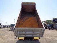 Mitsubishi FUSO FIGHTER 2005