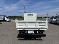 Mitsubishi Canter 2023