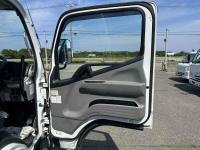 Mitsubishi Canter 2023