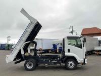 Isuzu Forward 2024