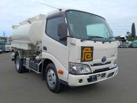 Hino Dutro 2025