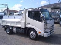 Hino Dutro 2025